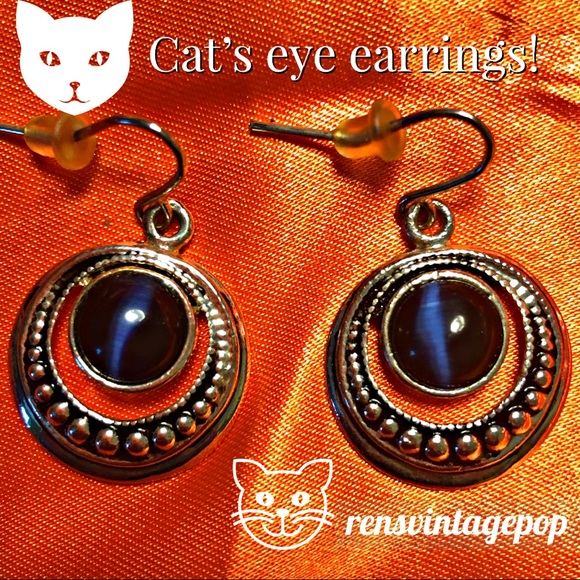 Jewelry - 🔻🔻🔻Blue Cat’s Eye Earrings